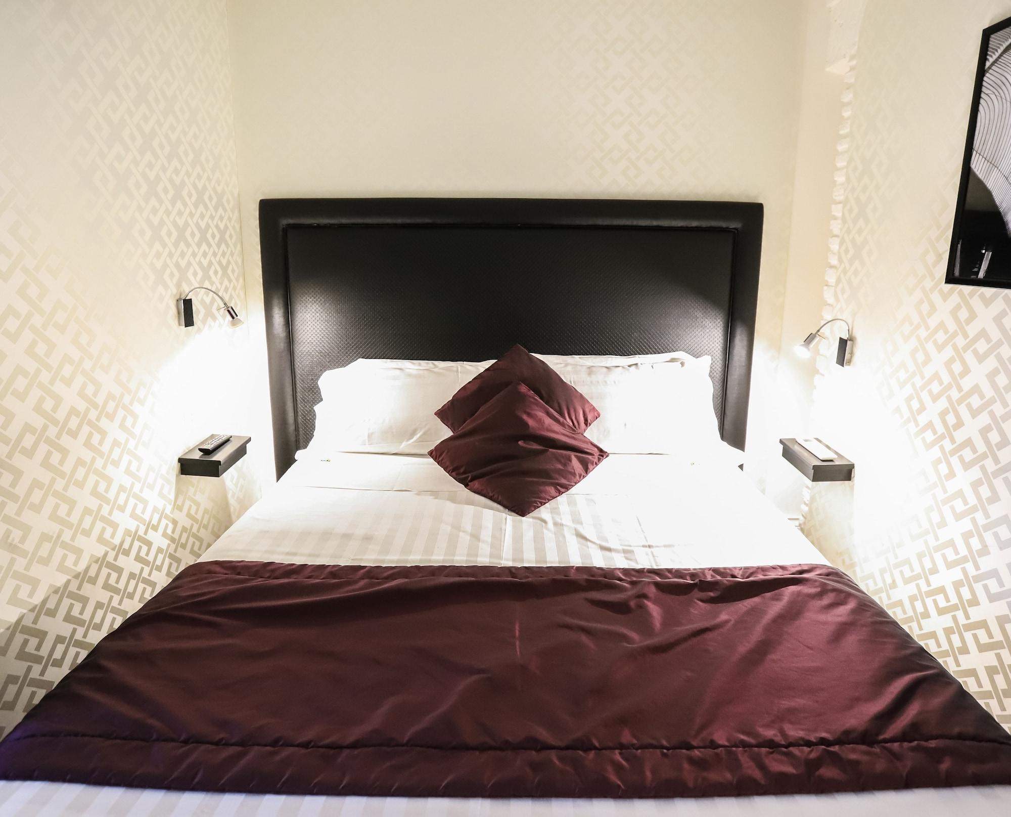 มิแนร์วา เรอแล Bed & Breakfast โรม ภายนอก รูปภาพ